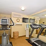 Ramada By Wyndham Oakland Downtown City Center 